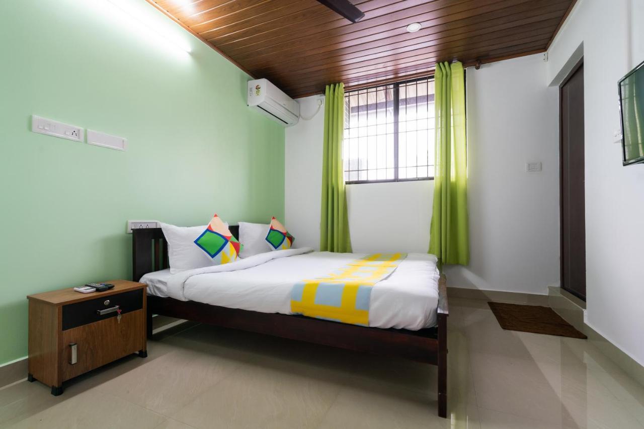 Oyo Home 49697 Aj Apartments Kochi Exterior foto